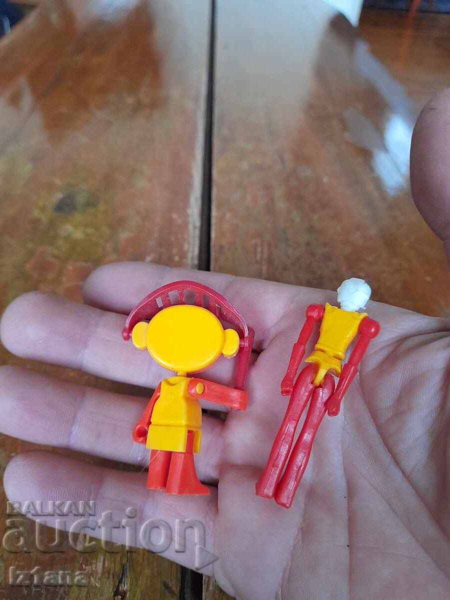 Old figurines of little men with price 22.00 BGN | € 11.25 Old figurines of little men with price 22.00 BGN | € 11.25