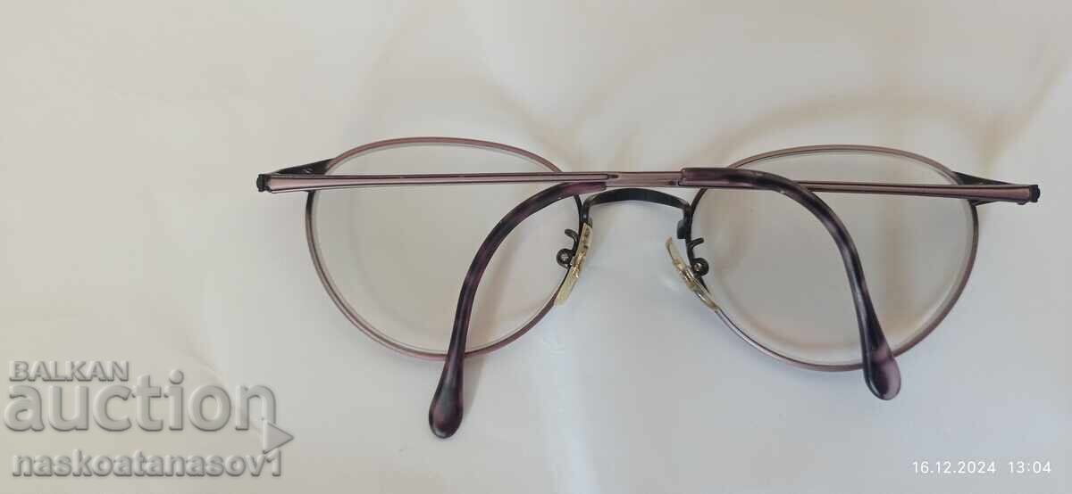 Calvin Klein eyeglass frames with price 20.00 BGN | € 10.23 Calvin Klein eyeglass frames with price 20.00 BGN | € 10.23
