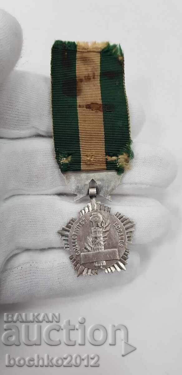 Delivery of Silver collectible medal France with rooster and ribbon Delivery of Silver collectible medal France with rooster and ribbon