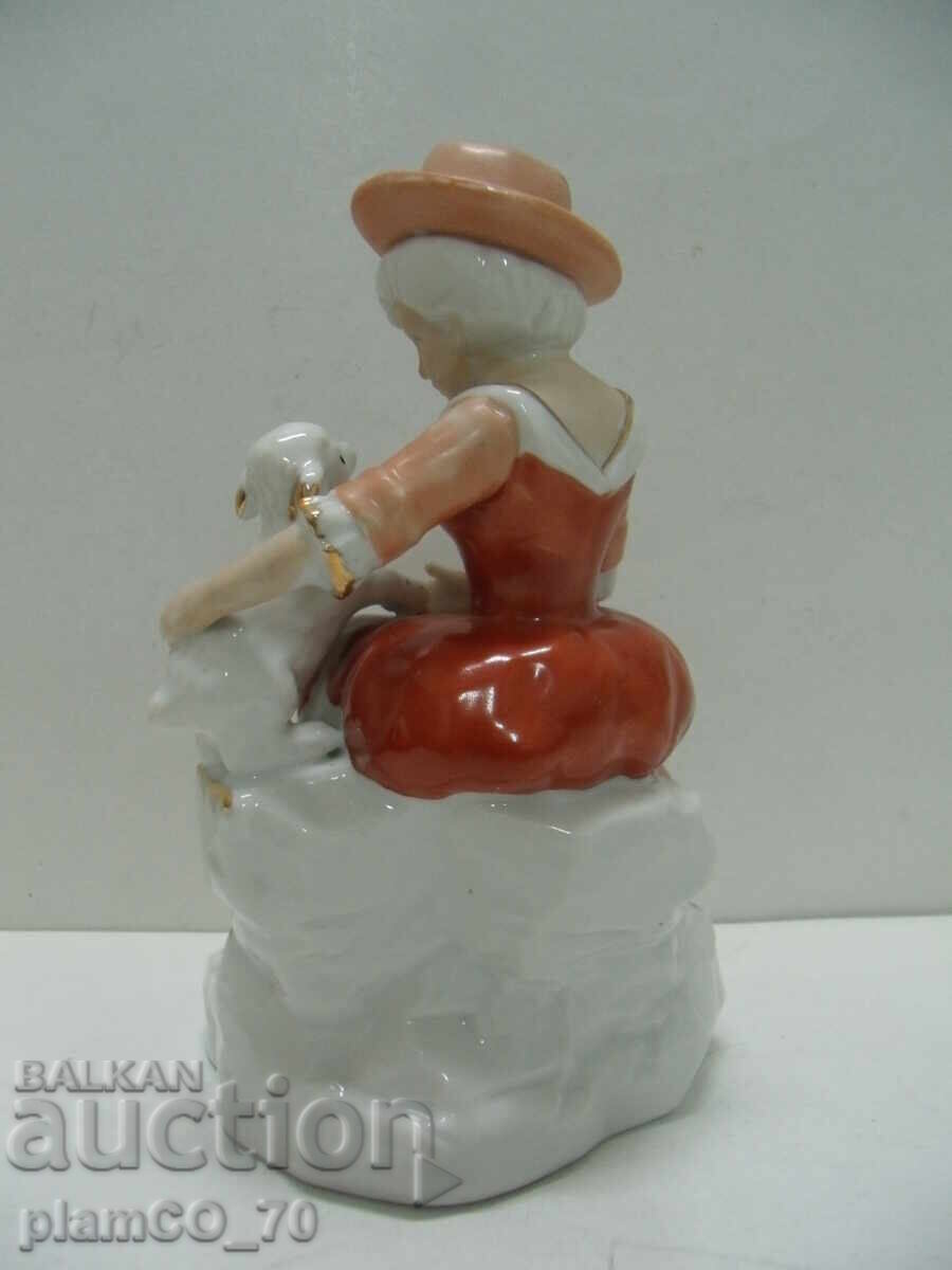 Auction  No.*7791 old porcelain figure