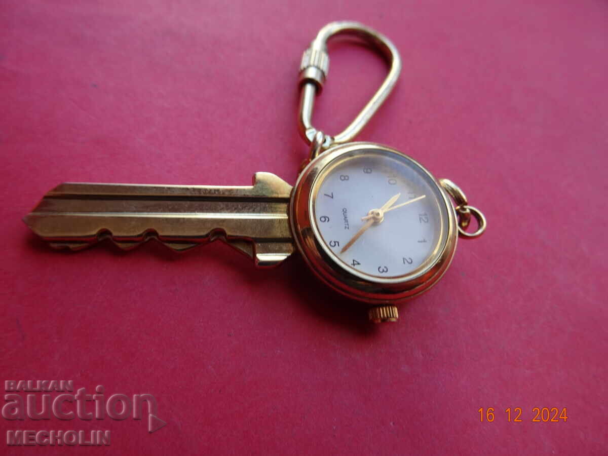 COLLECTOR'S WATCH KEY HOLDER KEY with price 15.00 BGN | € 7.67