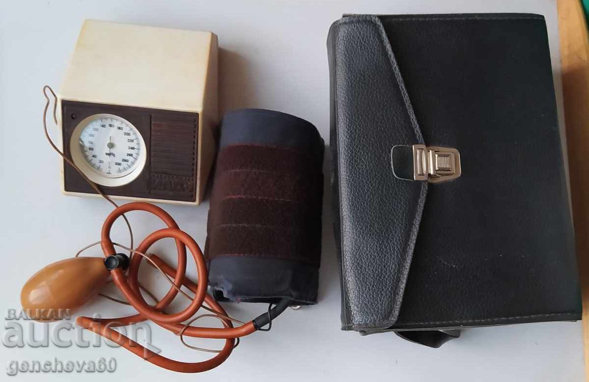 Old Russian blood pressure monitor IAD-1 - 6