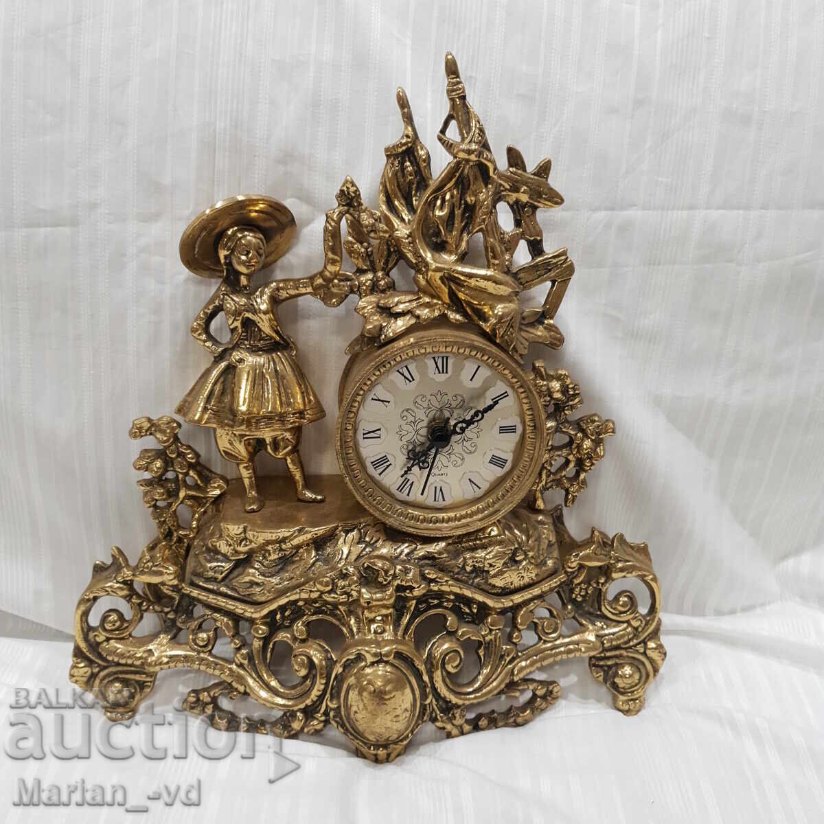 Auction Old quartz brass table clock Auction Old quartz brass table clock