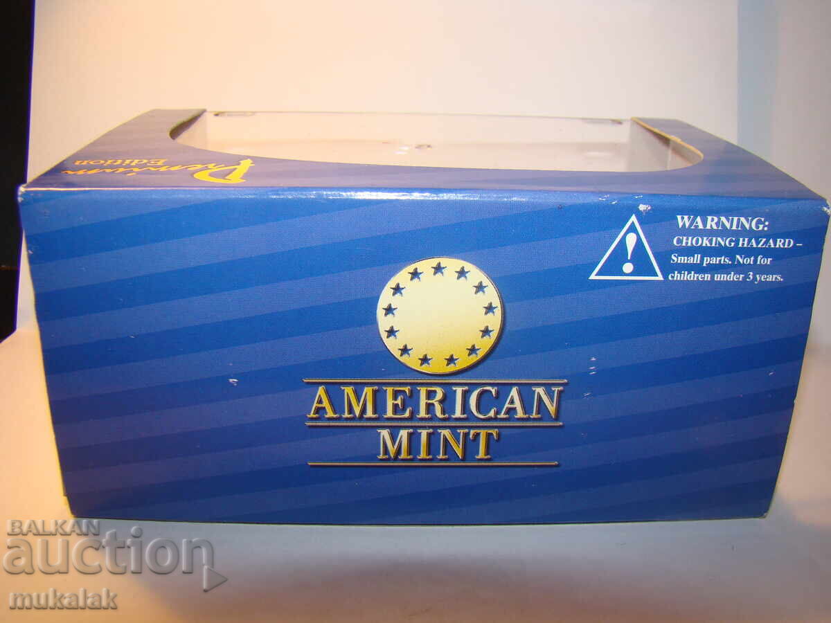 1:43 PORSCHE 911 AMERICAN MINT CAR MODEL - 5 1:43 PORSCHE 911 AMERICAN MINT CAR MODEL - 5
