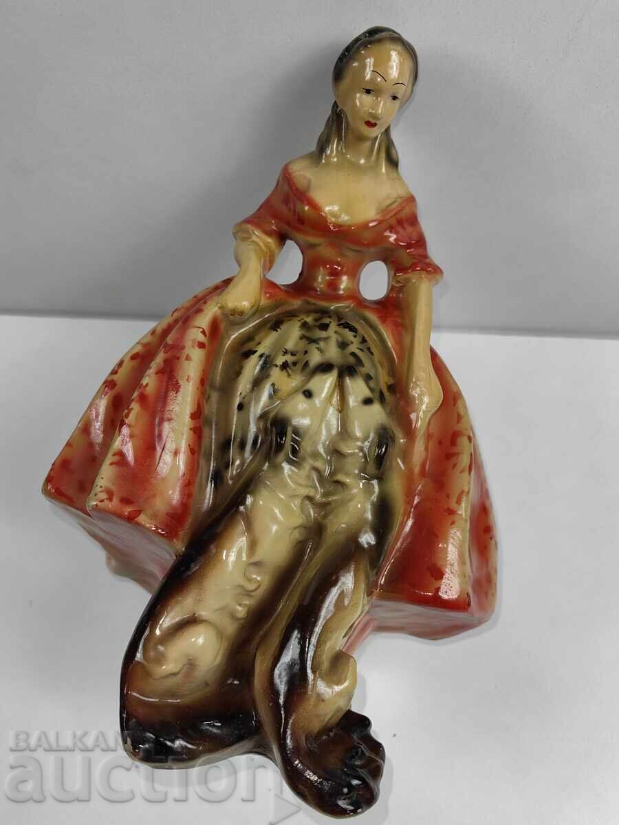 .PORCELAIN STATUETTE FIGURE WOMAN LADY WITH GREY DOG HEALTHY with price 125.00 BGN | € 63.91 .PORCELAIN STATUETTE FIGURE WOMAN LADY WITH GREY DOG HEALTHY with price 125.00 BGN | € 63.91