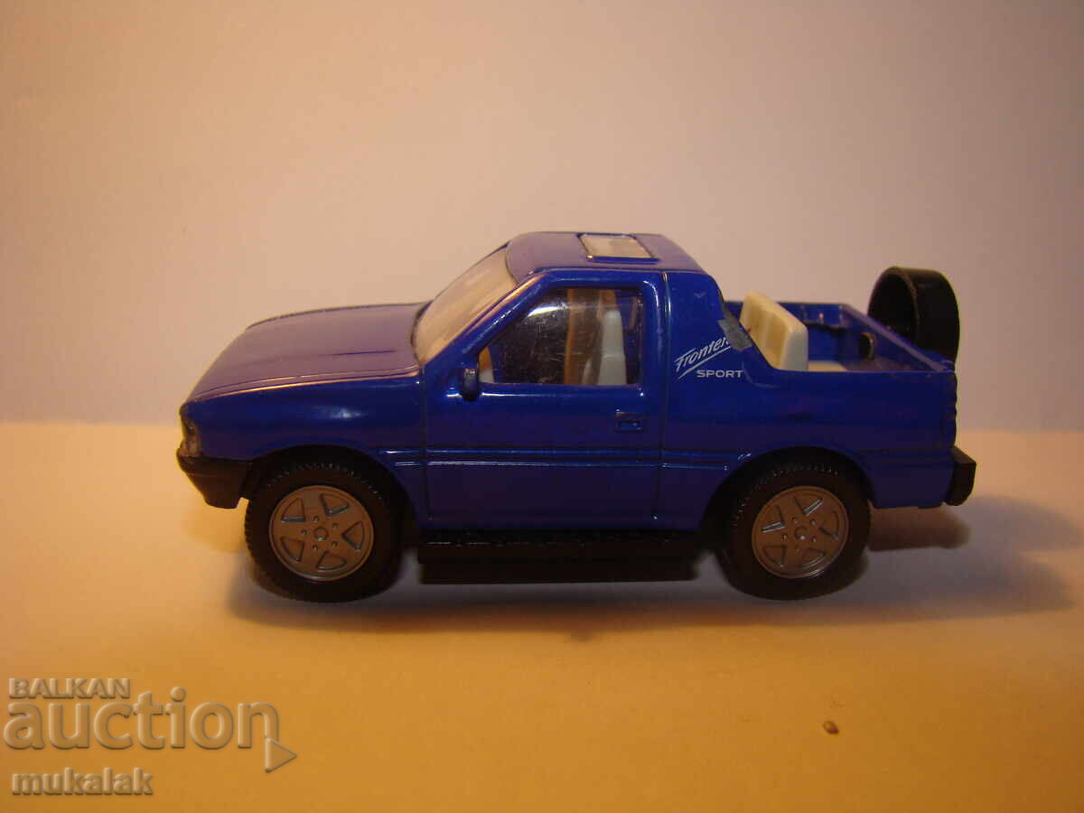 1/66 ??? SIKU OPEL FRONTERA TOY CAR MODEL