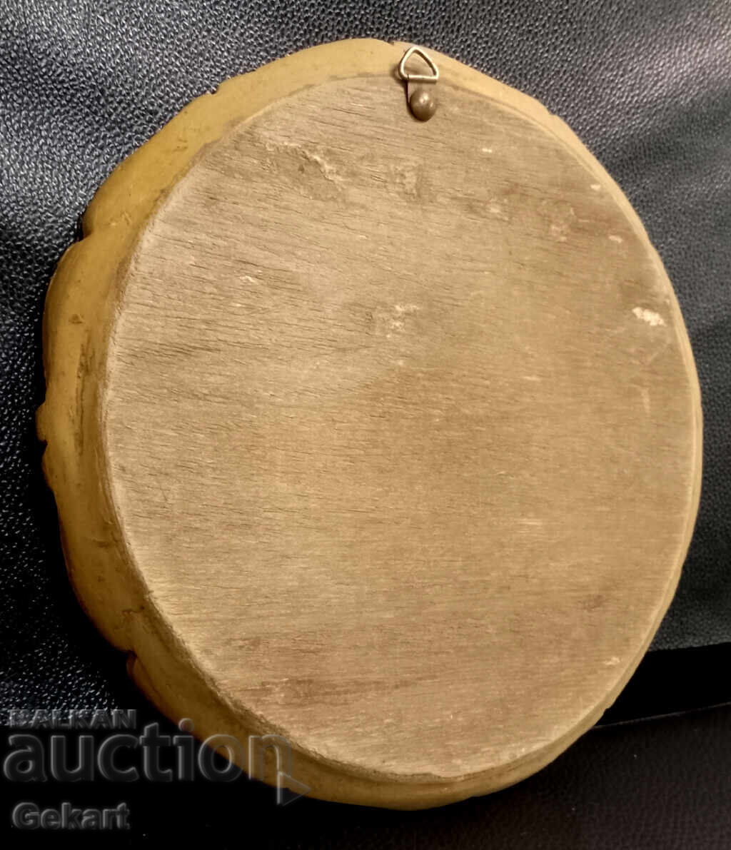 Auction  Relief replica of woodcarving Farmer 24 cm.