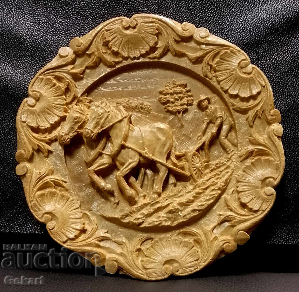 Relief replica of woodcarving Farmer 24 cm.