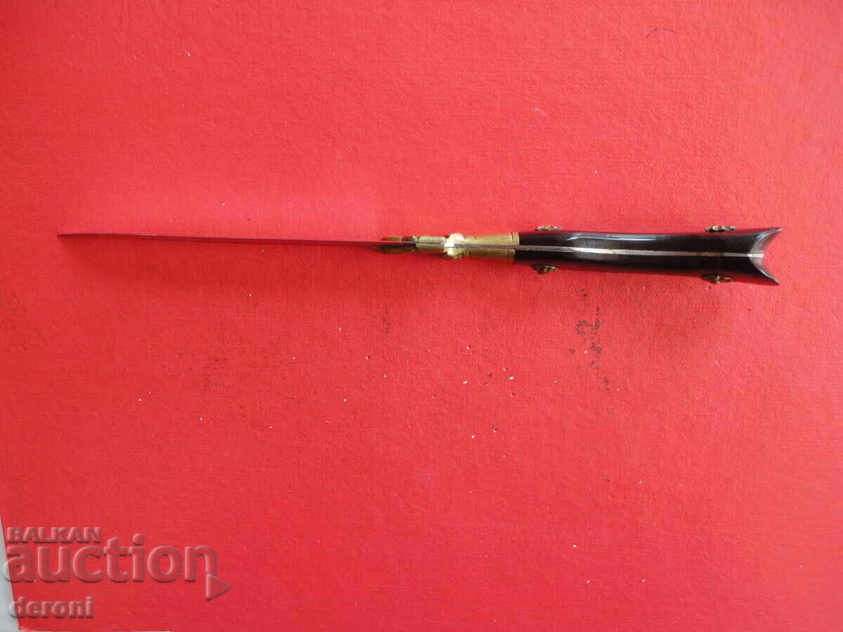 Knife karakulak with horn engravings 3 - 5 Knife karakulak with horn engravings 3 - 5