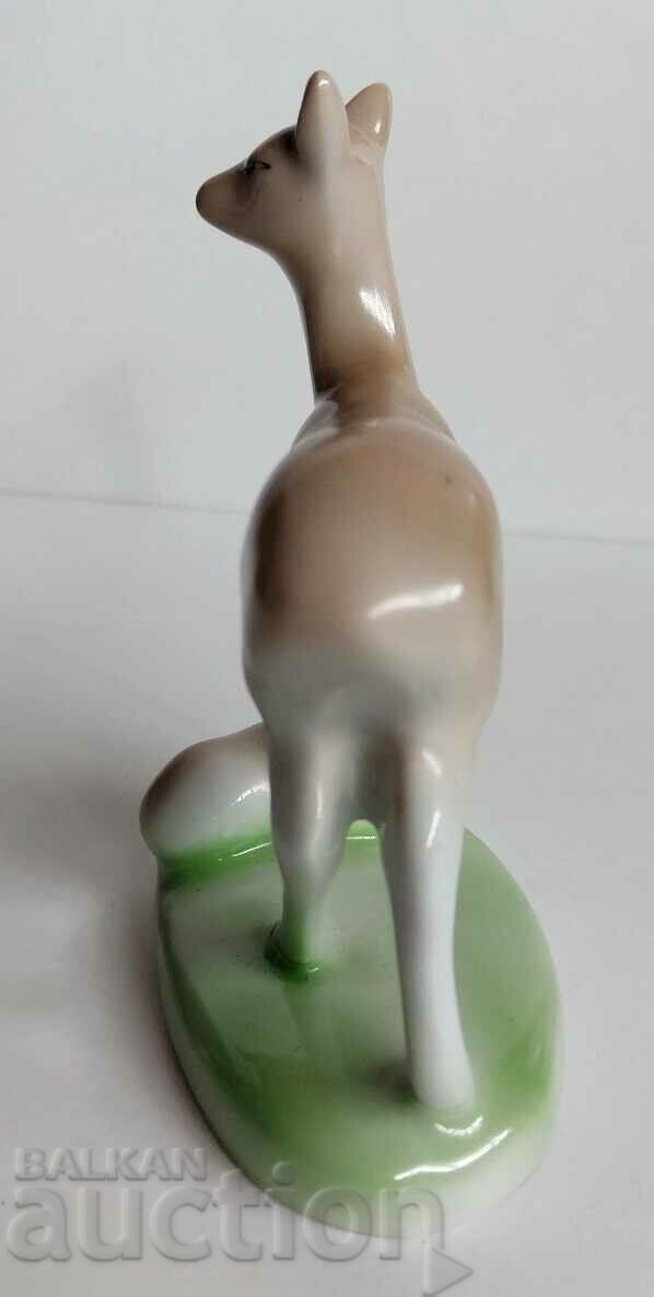 Delivery of PORCELAIN SOC FIGURE SERNACHKI ISIS STATUETTE EXCELLENT Delivery of PORCELAIN SOC FIGURE SERNACHKI ISIS STATUETTE EXCELLENT