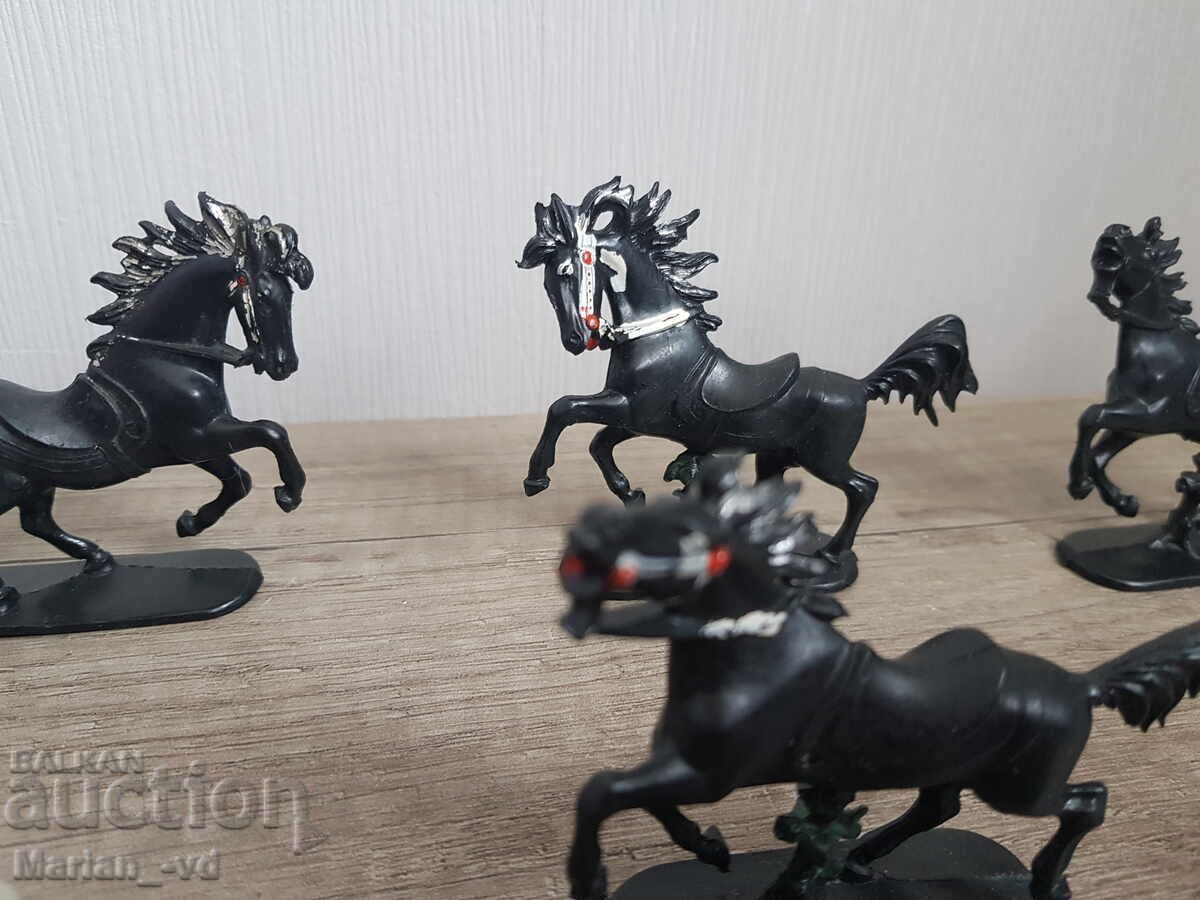 Доставка на Стари пластмасови кончета W.Germany - 13 броя Доставка на Стари пластмасови кончета W.Germany - 13 броя