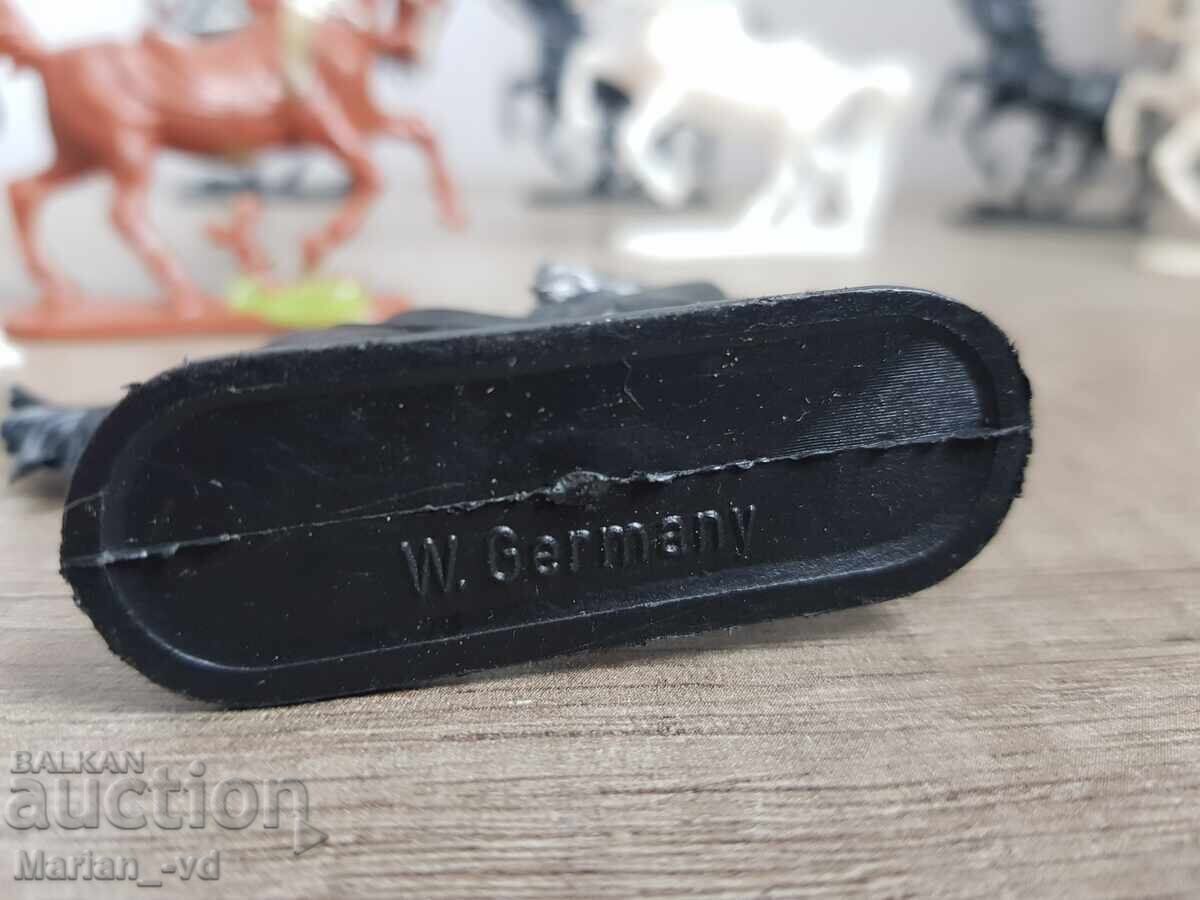 Стари пластмасови кончета W.Germany - 13 броя - 7 Стари пластмасови кончета W.Germany - 13 броя - 7