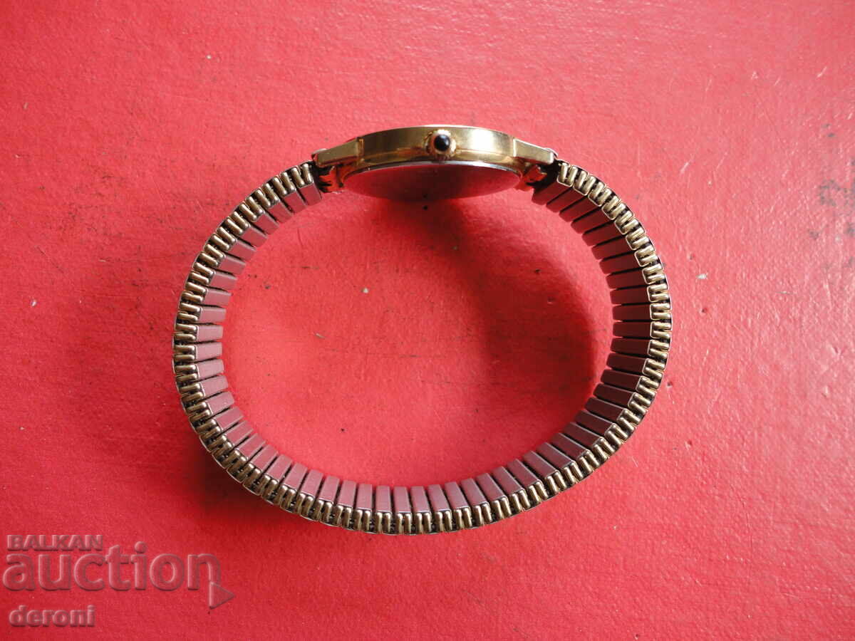 Auction  Gold-plated ladies' watch Regent Sapphire glass