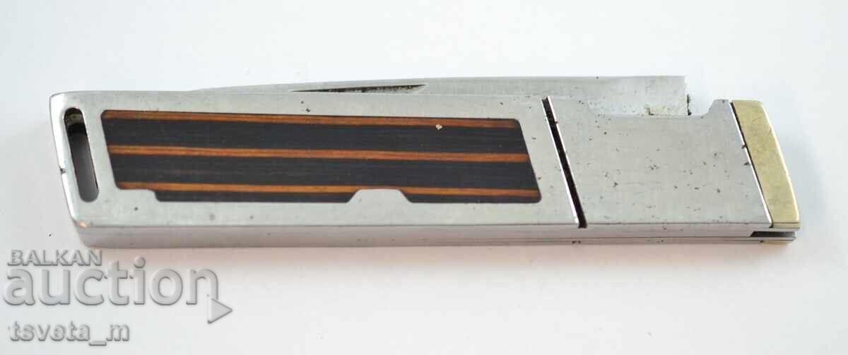 Pocket folding knife with price 10.00 BGN | € 5.11 Pocket folding knife with price 10.00 BGN | € 5.11