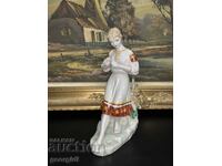 Ukrainian porcelain figure. No. 6255