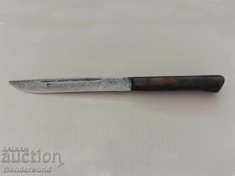 Old Gabrovo knife Karakulak with horn hilts Old Gabrovo knife Karakulak with horn hilts