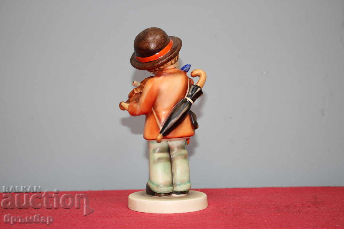 Hummel porcelain figurine boy with violin. with price 129.00 BGN | € 65.96 Hummel porcelain figurine boy with violin. with price 129.00 BGN | € 65.96