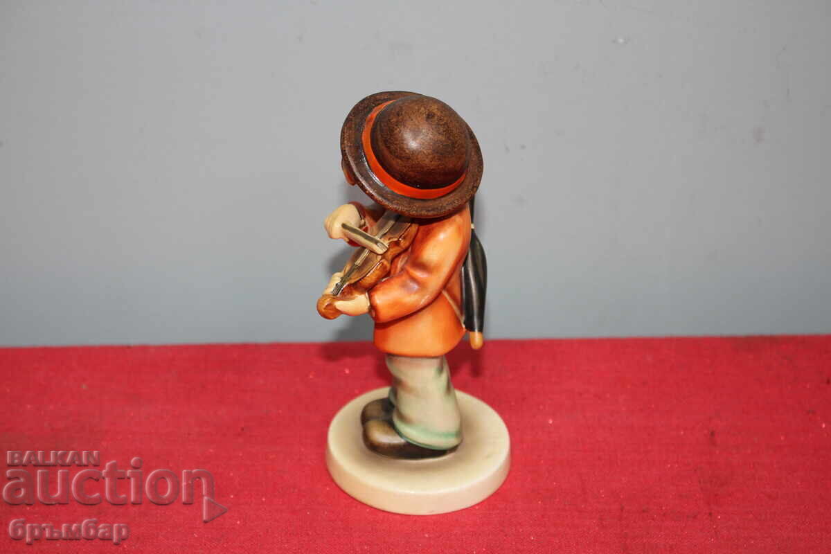 Hummel porcelain figurine boy with violin. - 7 Hummel porcelain figurine boy with violin. - 7
