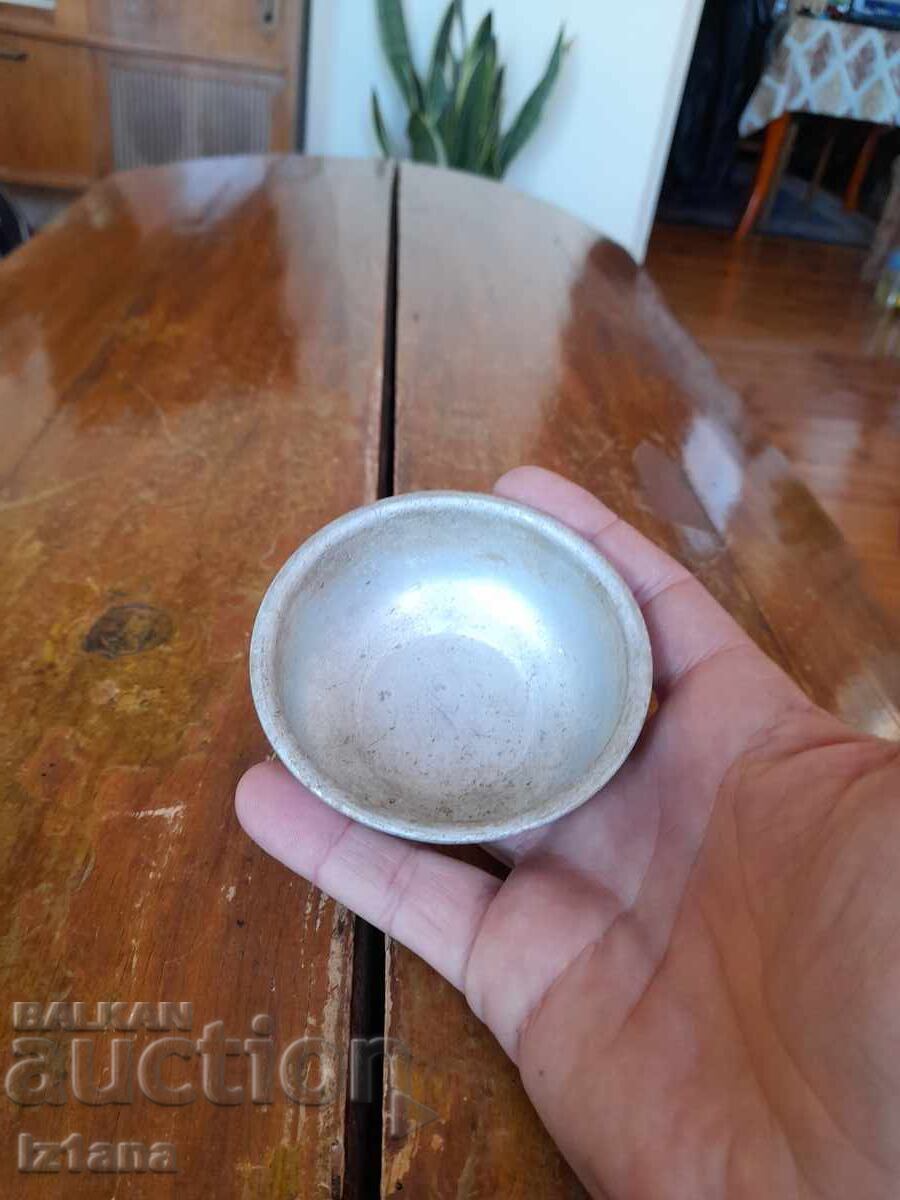 Old shaving basin with price 10.00 BGN | € 5.11 Old shaving basin with price 10.00 BGN | € 5.11