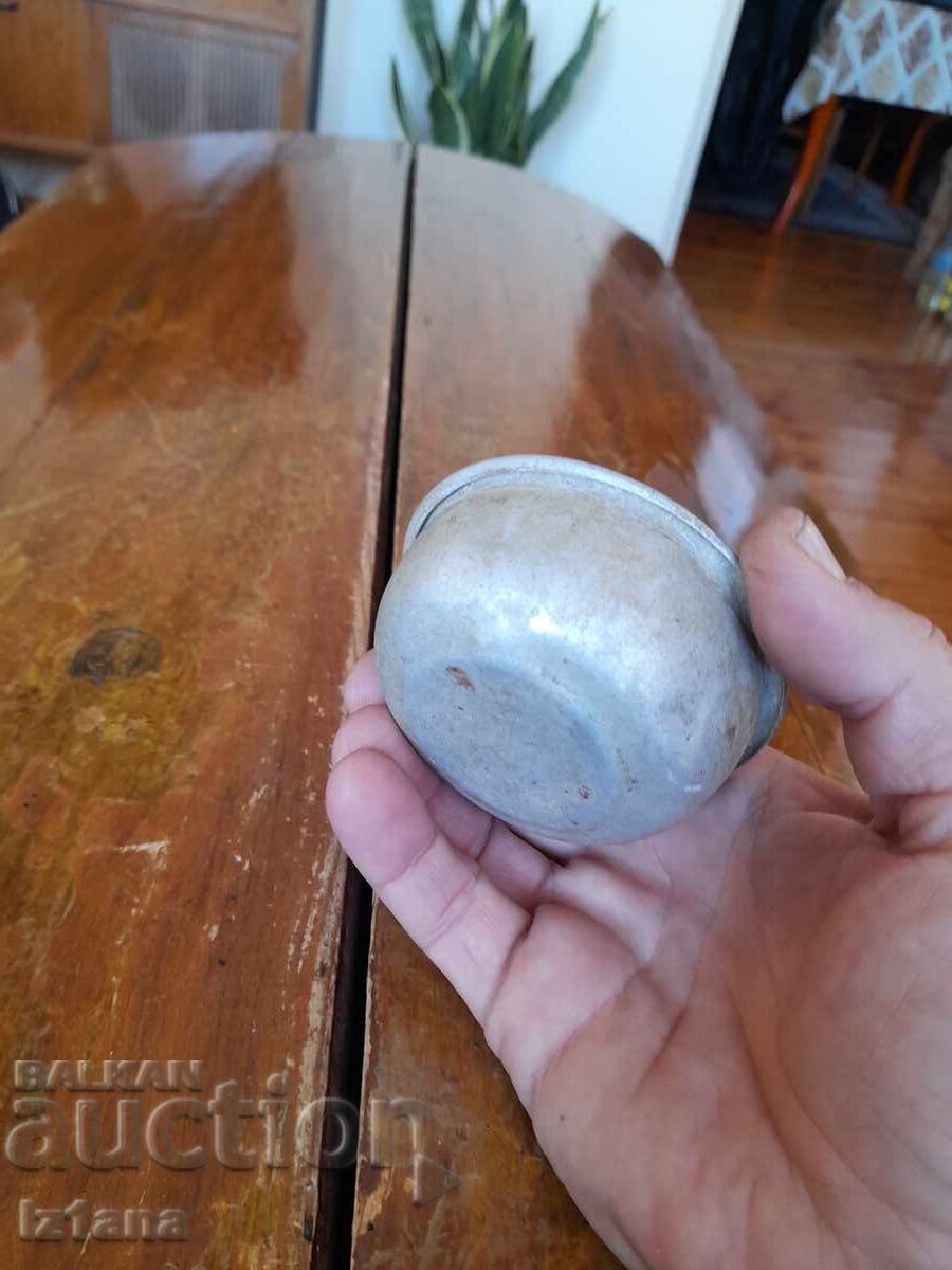 Auction Old shaving basin Auction Old shaving basin