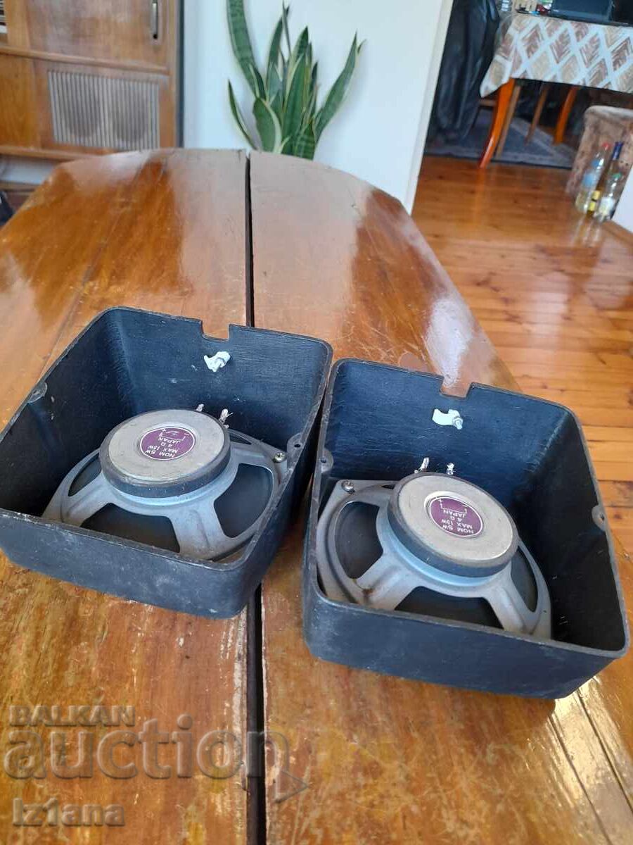 Delivery of Old Car Stereo Speakers Delivery of Old Car Stereo Speakers