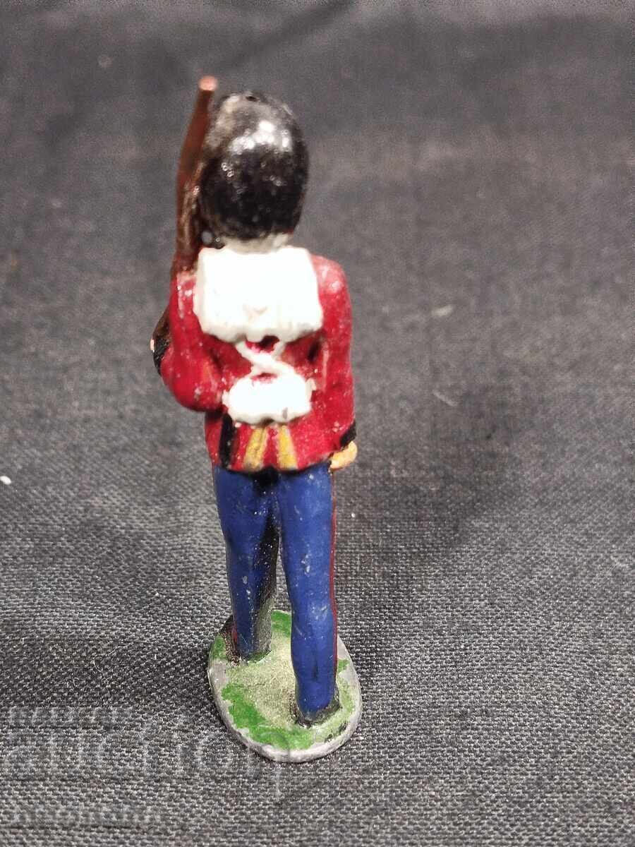 Delivery of OLD RETRO METAL TOY LEAD SOLDIER FIGURE Delivery of OLD RETRO METAL TOY LEAD SOLDIER FIGURE