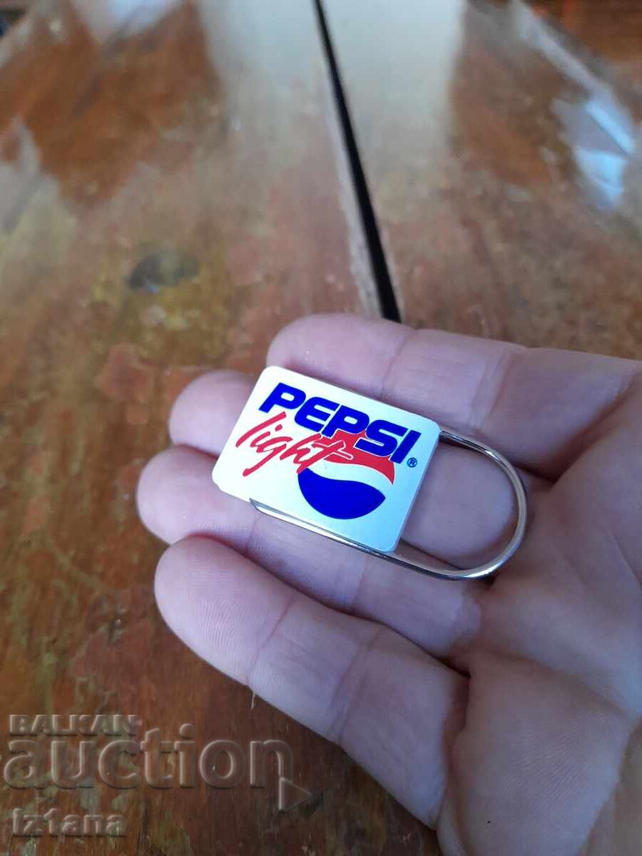 Old Pepsi keychain, Pepsi with price 27.00 BGN | € 13.80 Old Pepsi keychain, Pepsi with price 27.00 BGN | € 13.80