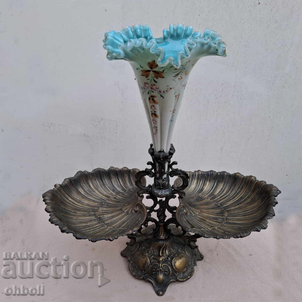 Auction Jardiniere Auction Jardiniere