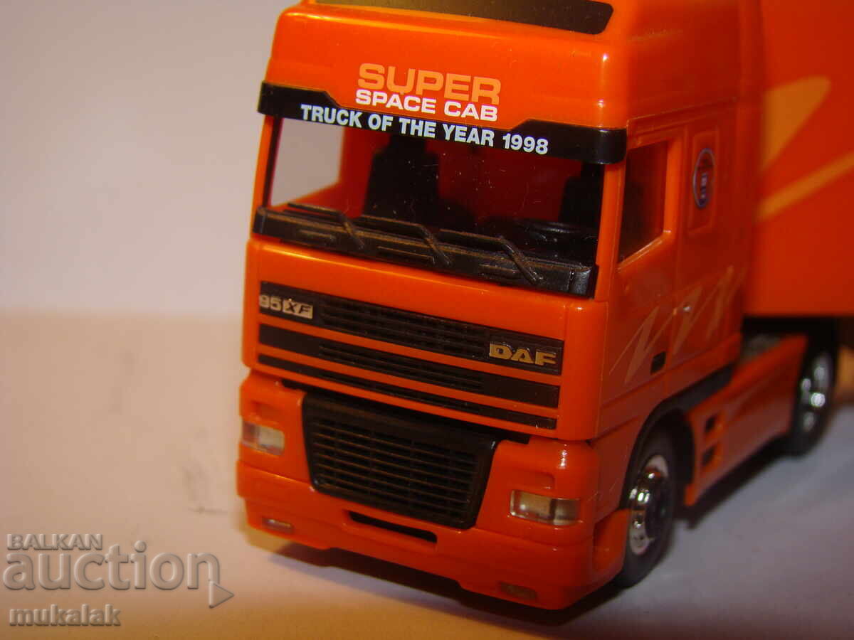 HERPA H0 1/87 DAF 95 XF TIR TRUCK MODEL TROLLEY - 6 HERPA H0 1/87 DAF 95 XF TIR TRUCK MODEL TROLLEY - 6