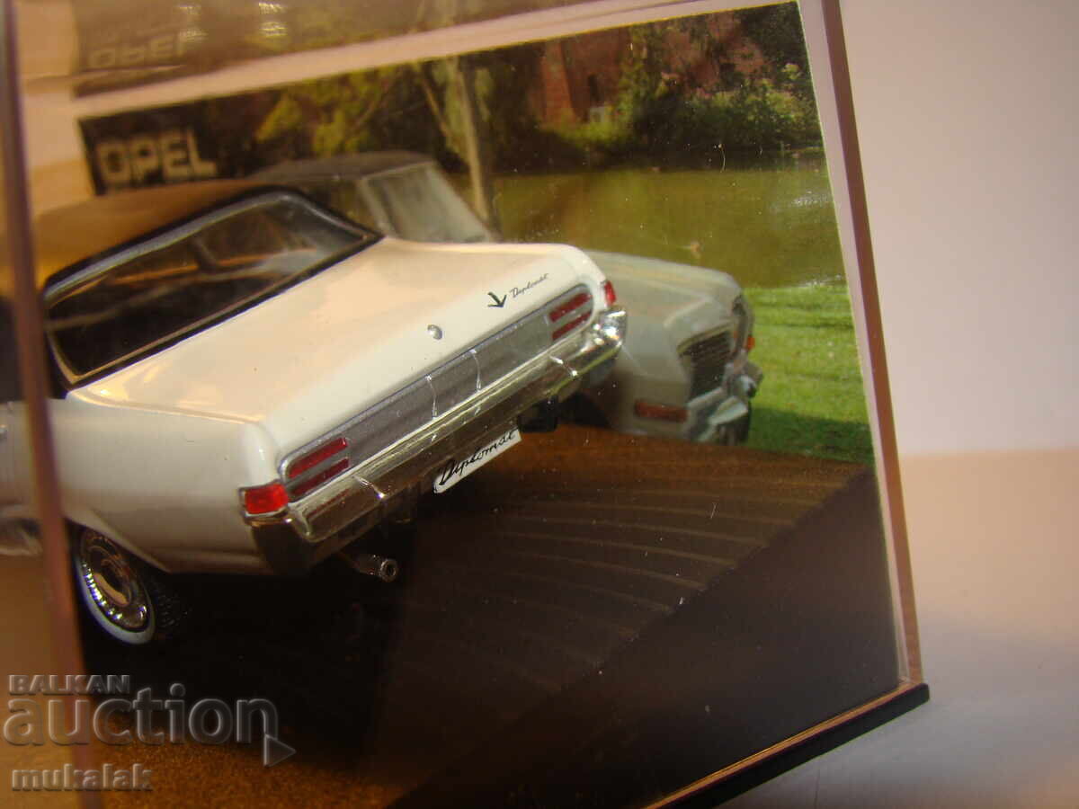 Delivery of 1/43 OPEL DIPLOMAT 1964 - 1967 TOY CAR MODEL Delivery of 1/43 OPEL DIPLOMAT 1964 - 1967 TOY CAR MODEL