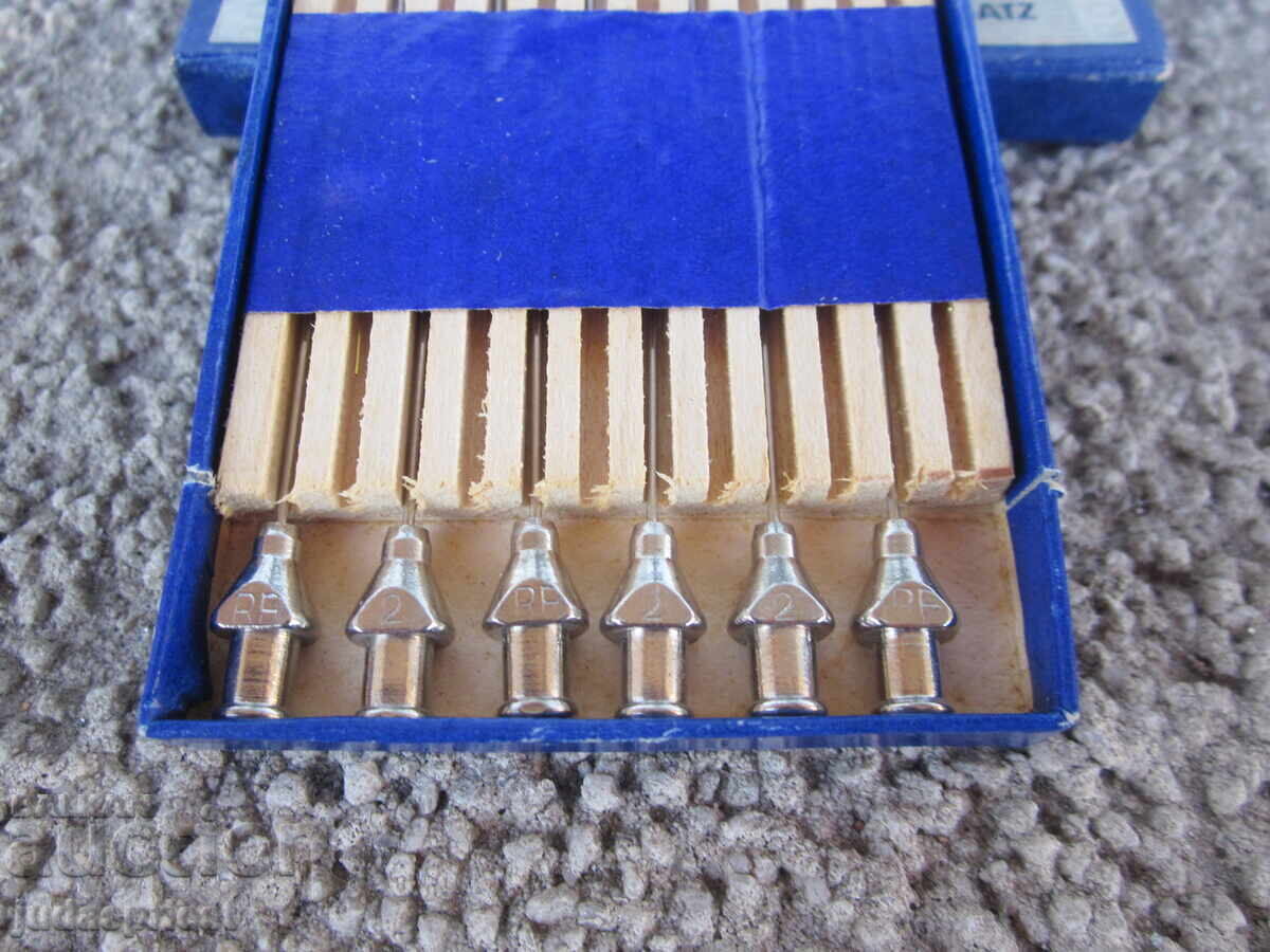 ace medicale vechi germane nefolosite cu cutie cu preț € 4.00 | 7.82 BGN ace medicale vechi germane nefolosite cu cutie cu preț € 4.00 | 7.82 BGN