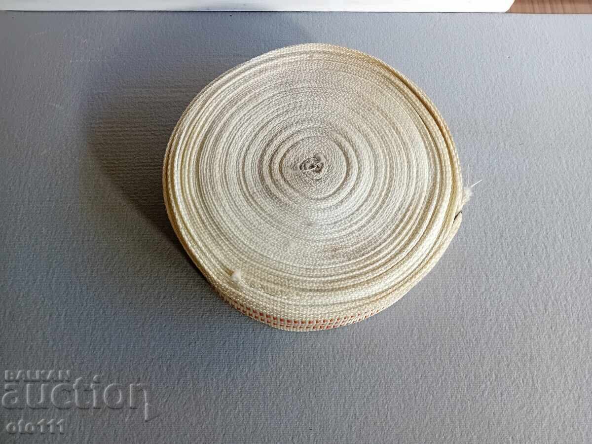 Licitație EșARFĂ PENTRU CUREA DE PARADA DIN SOC, TIME - 30 metri Licitație EșARFĂ PENTRU CUREA DE PARADA DIN SOC, TIME - 30 metri