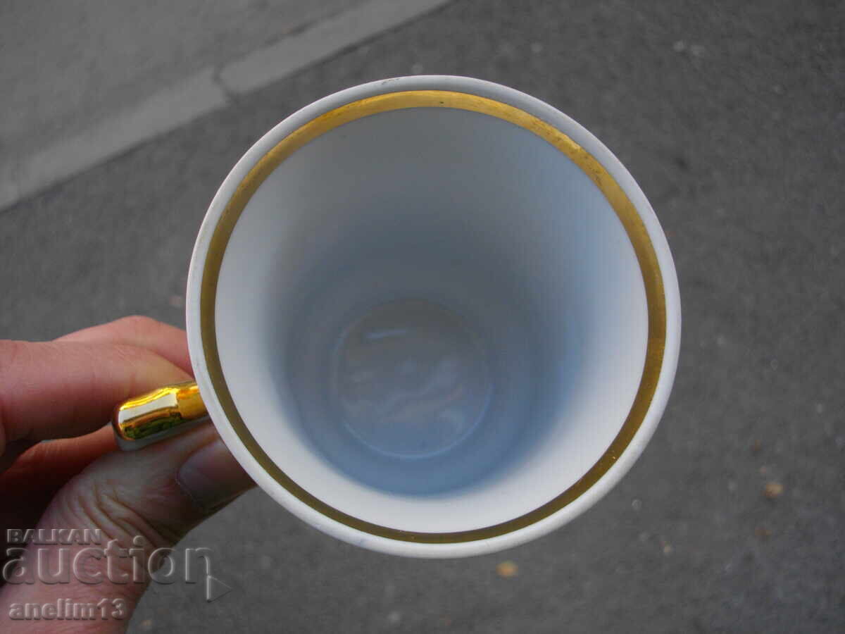 Delivery of OLD PORCELAIN TEA OR COFFEE CUP USSR Delivery of OLD PORCELAIN TEA OR COFFEE CUP USSR