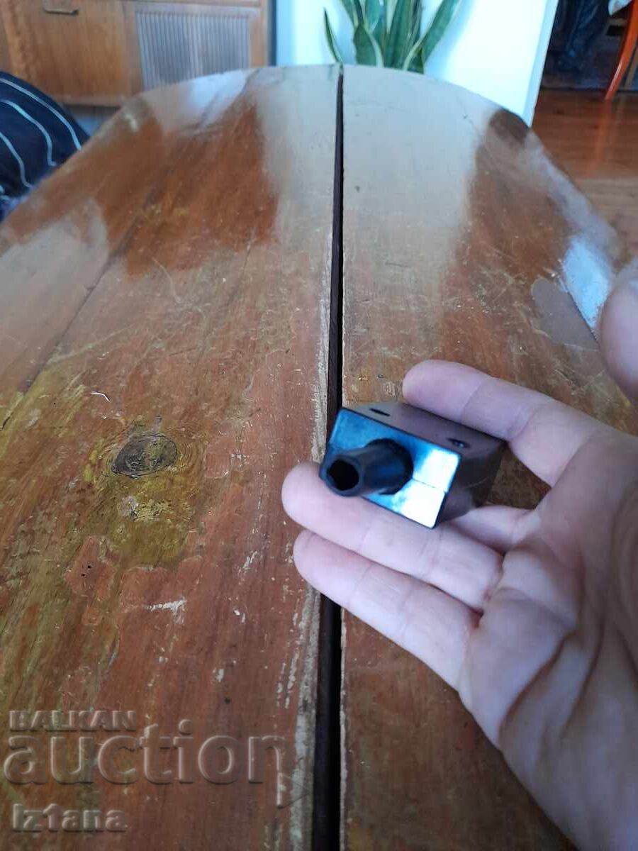 Old plug plug - 6 Old plug plug - 6