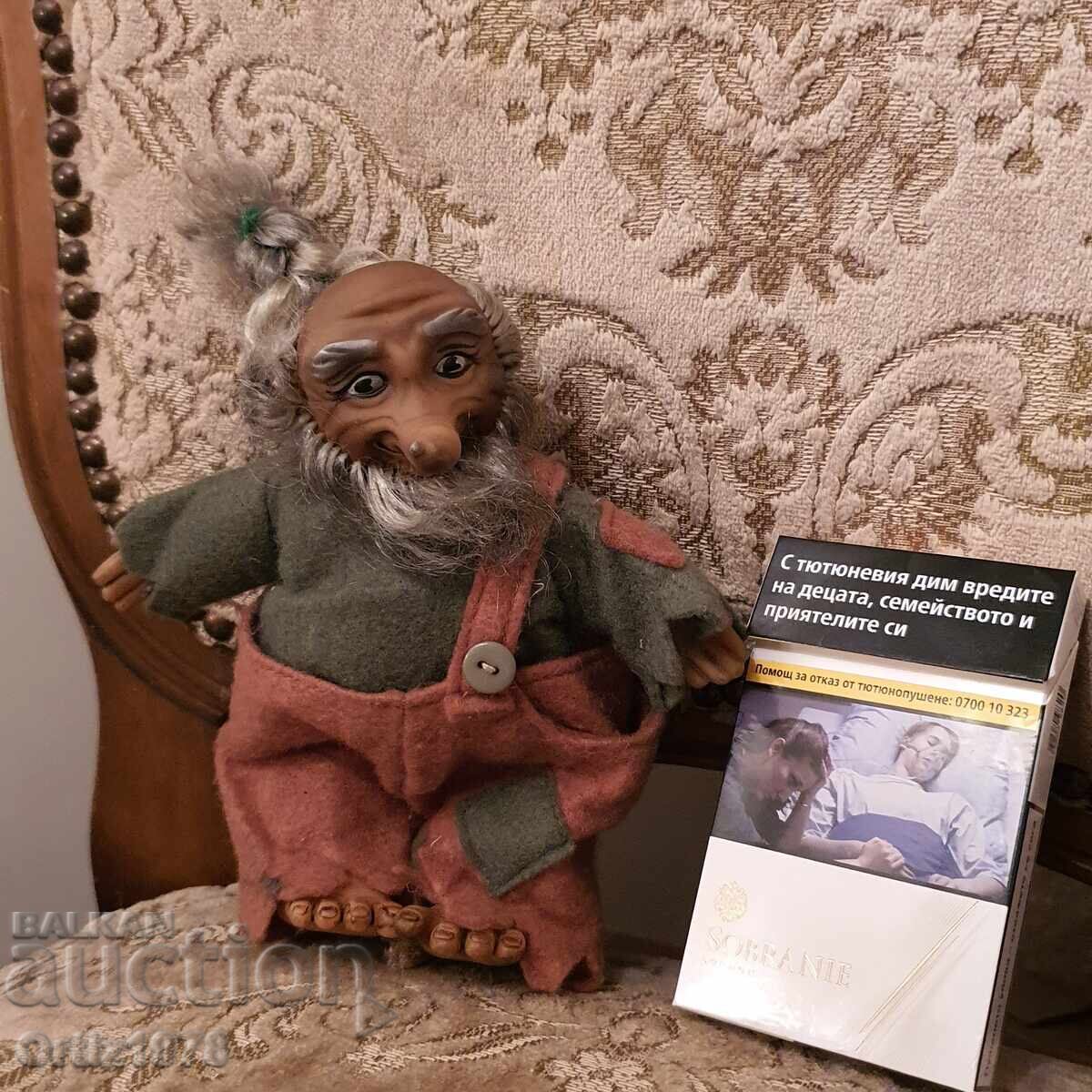 Delivery of Collectible old troll – Handmade! Norway, 17cm