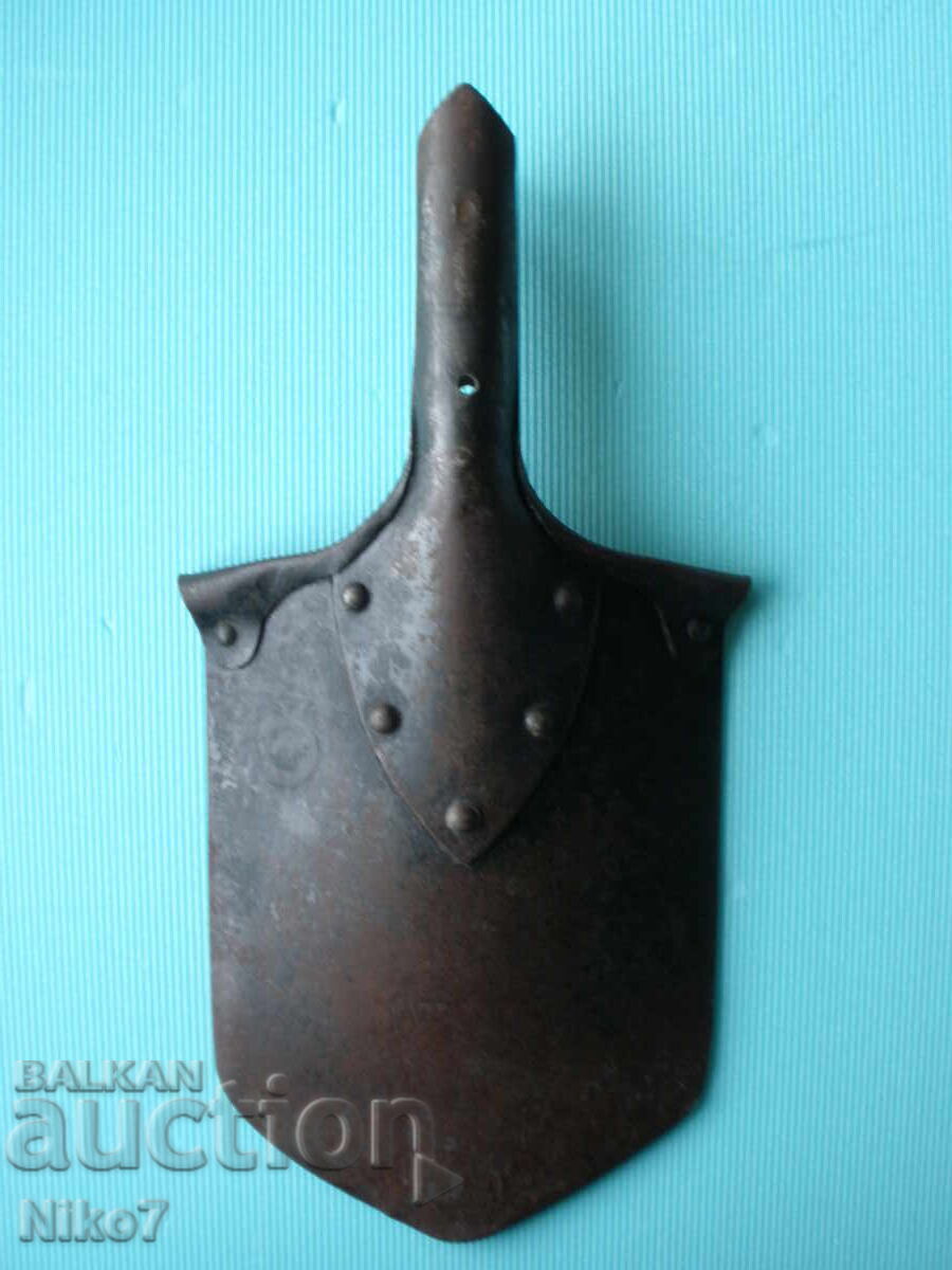 Lopata de soldat din Primul Război Mondial (1 Război Mondial)-1915. cu preț € 59.99 | 117.33 BGN