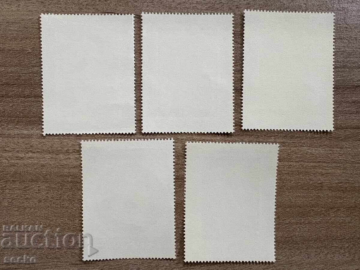 Ajman - Paintings of the Madonna (1968) MNH with price 1.50 BGN | € 0.77 Ajman - Paintings of the Madonna (1968) MNH with price 1.50 BGN | € 0.77