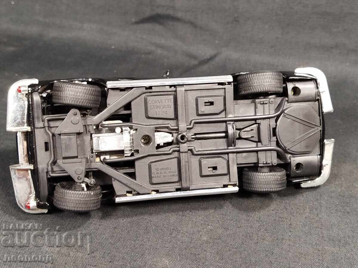 1/24 METAL CAR SCALE MODEL CHEVROLET CORVETTE REVELL - 6 1/24 METAL CAR SCALE MODEL CHEVROLET CORVETTE REVELL - 6