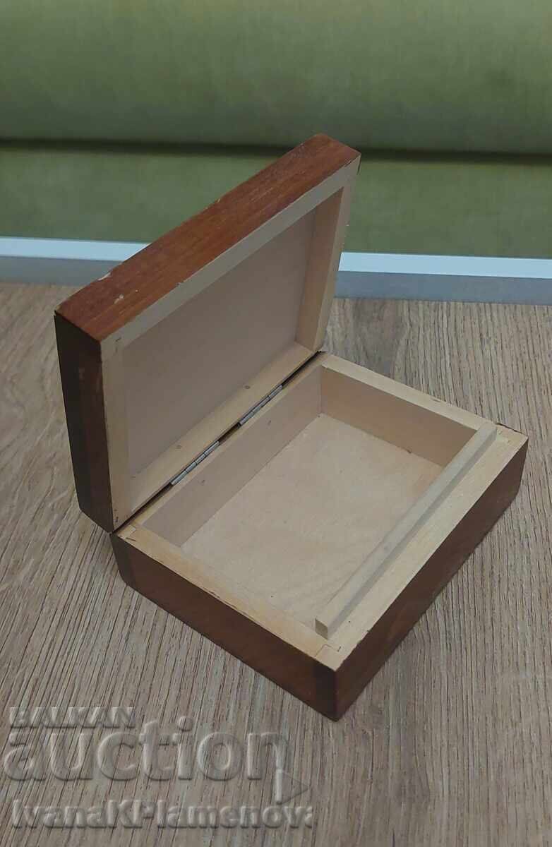 Wooden box for collectors - 5 Wooden box for collectors - 5