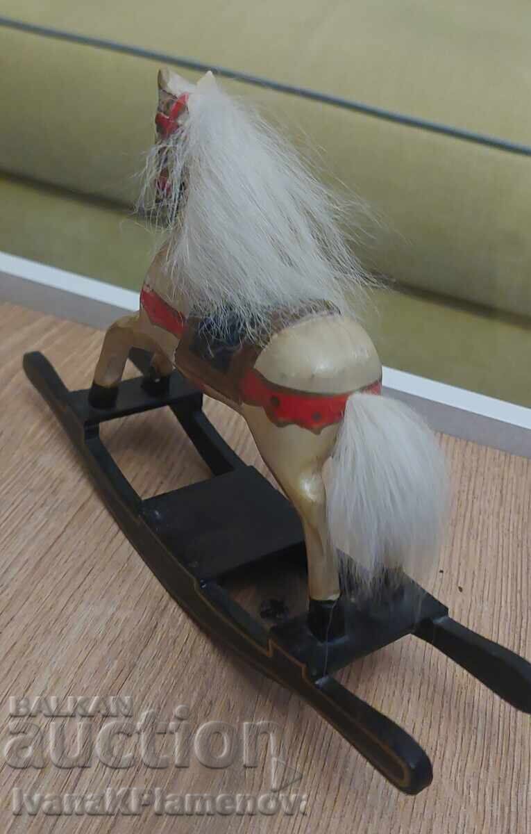 Delivery of Vintage wood carving toy for collectors Delivery of Vintage wood carving toy for collectors