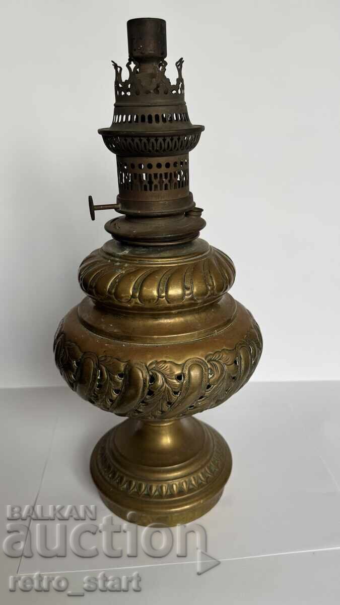 Delivery of Old gas lamp Delivery of Old gas lamp