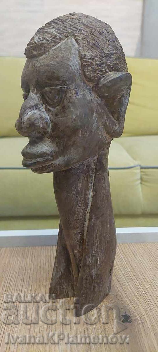 Solid wood carving Africa for connoisseurs 24cm with price 35.00 BGN | € 17.90 Solid wood carving Africa for connoisseurs 24cm with price 35.00 BGN | € 17.90