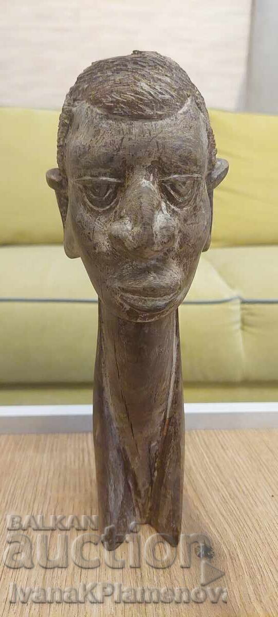 Licitație Sculptură în lemn masiv Africa pentru cunoscători 24cm
