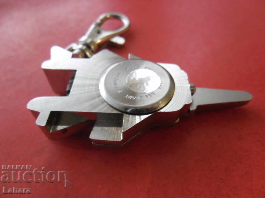 Auction F-18 airplane keychain with clock Auction F-18 airplane keychain with clock