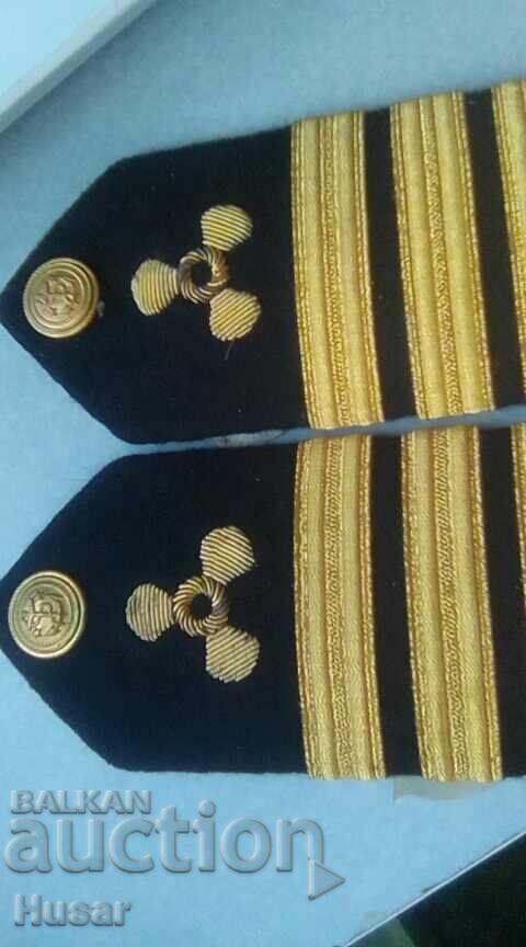 Аукцион чужди ВМС красиви пагони, сърма пом капитан механик