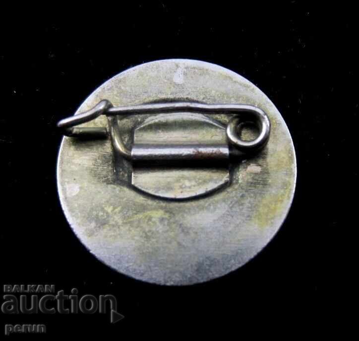 Auction Old badge-Rarity-Felix Dzerzhinsky-KGB-USSR Auction Old badge-Rarity-Felix Dzerzhinsky-KGB-USSR