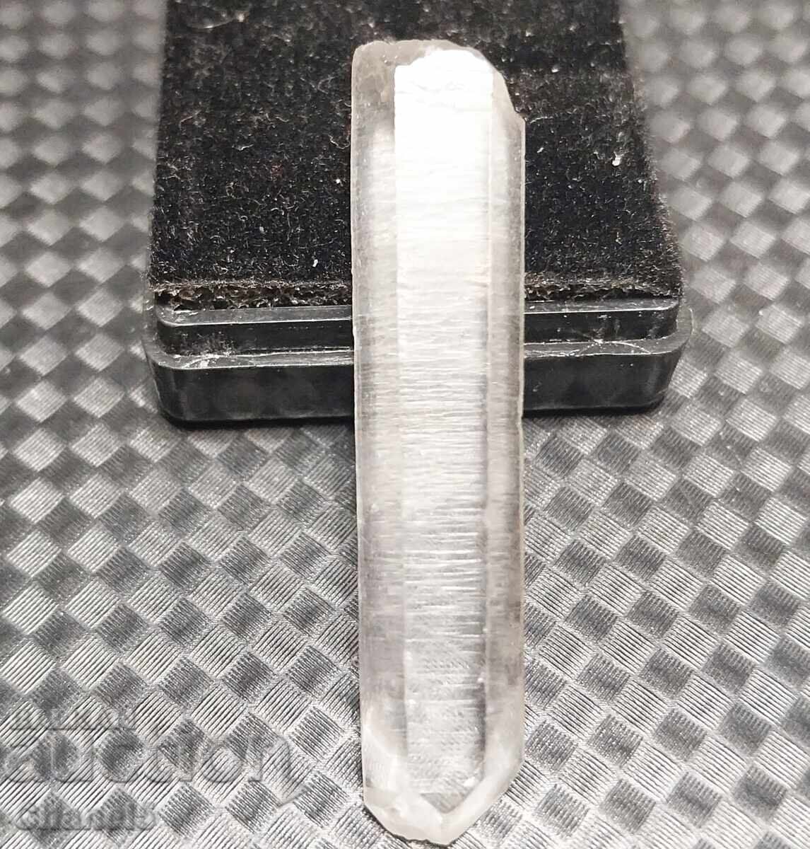 Auction ROCK CRYSTAL SPIKE - HIGH PURITY - 18.90 ct (232) Auction ROCK CRYSTAL SPIKE - HIGH PURITY - 18.90 ct (232)