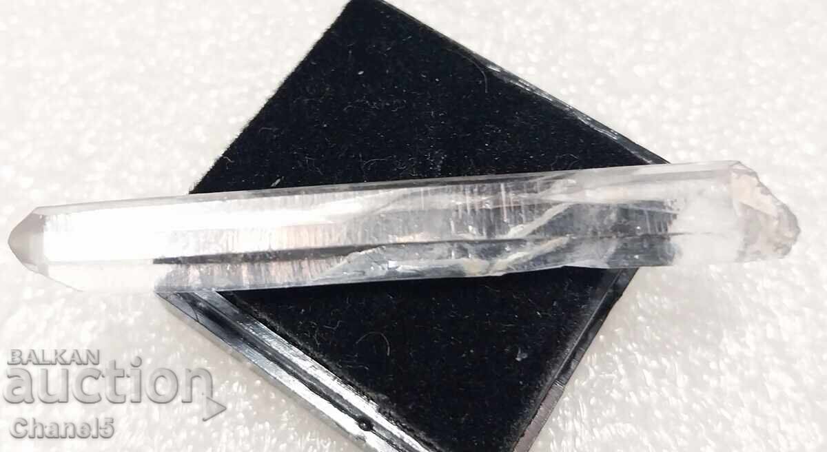 ROCK CRYSTAL SPIKE - HIGH CLARITY - 15.80 ct (233) with price 16.00 BGN | € 8.18 ROCK CRYSTAL SPIKE - HIGH CLARITY - 15.80 ct (233) with price 16.00 BGN | € 8.18