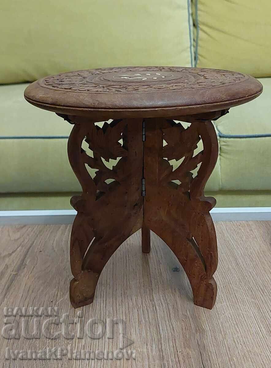 Woodcarving table from the Orient for connoisseurs, foldable