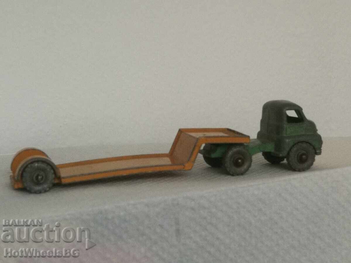 CUTIA DE chibrituri LESNEY. Nr. 27B Low Loader 1958